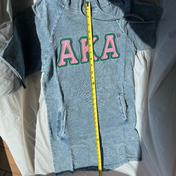 AKA Short Sleeve Dress - Picture 5 of 6